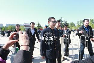 杨洁现场爆料视频大全最新,揭秘娱乐圈不为人知的幕后故事 第1张 杨洁现场爆料视频大全最新,揭秘娱乐圈不为人知的幕后故事 第1张