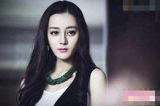 美妆师爆料杨幂事件视频,揭秘明星化妆台背后的秘密 第3张 美妆师爆料杨幂事件视频,揭秘明星化妆台背后的秘密 第3张